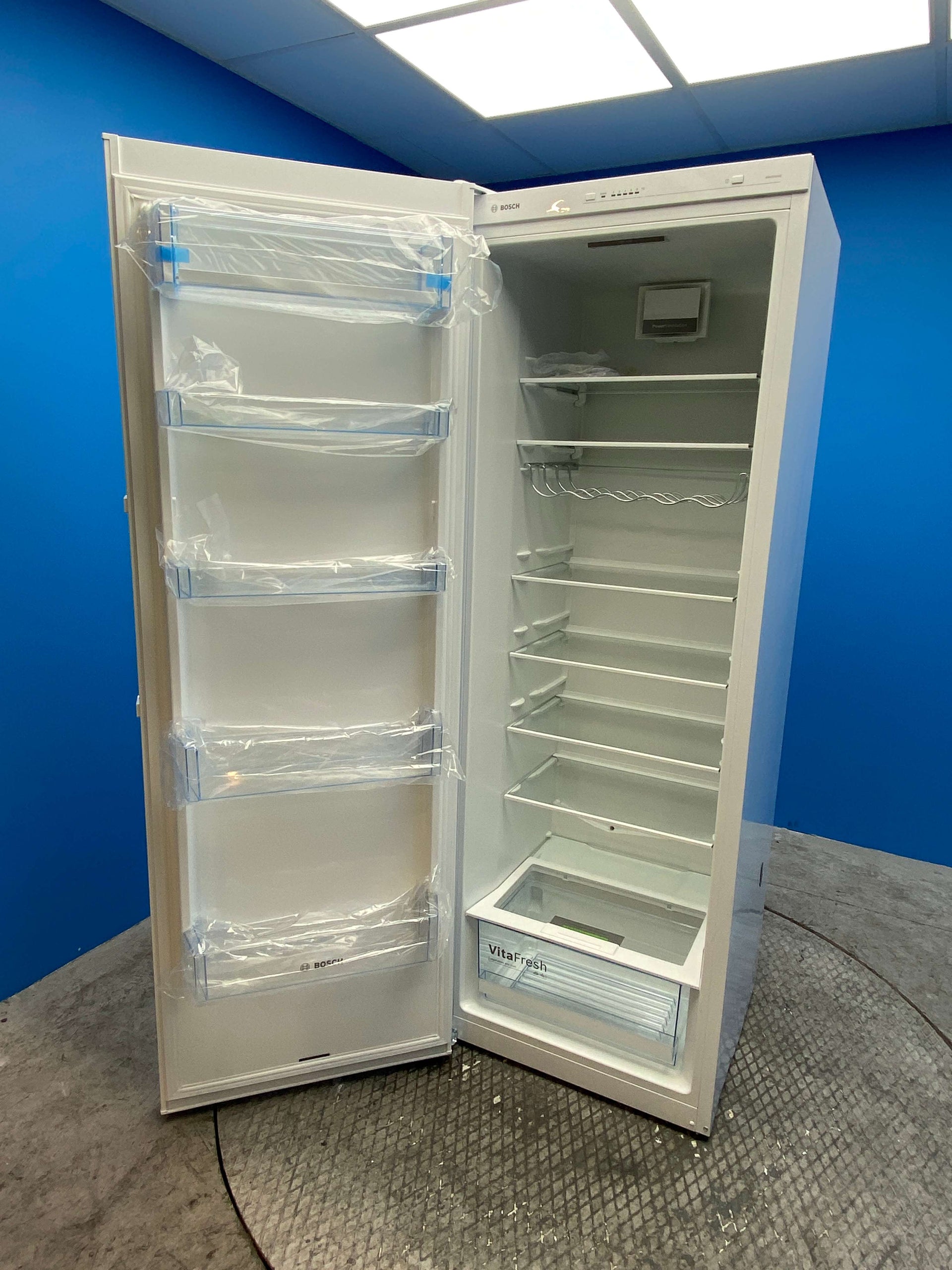 Bosch KSV33VWEPG 324 Litre Frost Free Larder Fridge - White