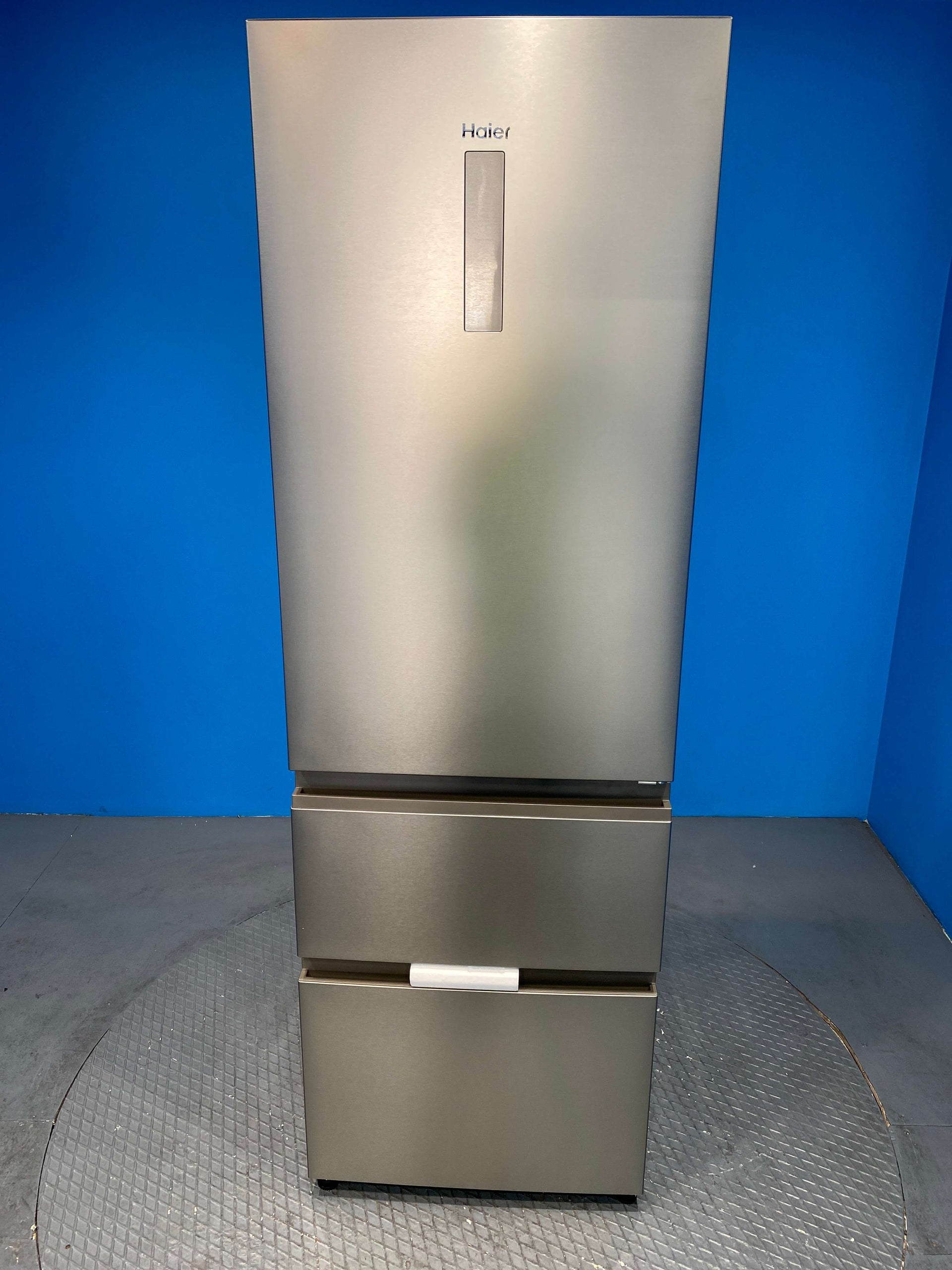 Haier HTW5618ENMG Series 5 360 Litre Combi Fridge Freezer - Stainless