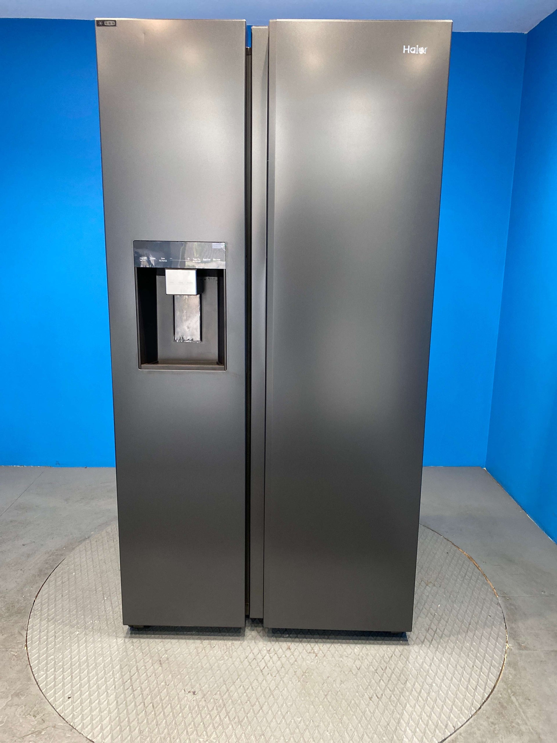 Haier HSW59F18EIPT Fridge Freezer American Style 60/40 Plumbed - Black