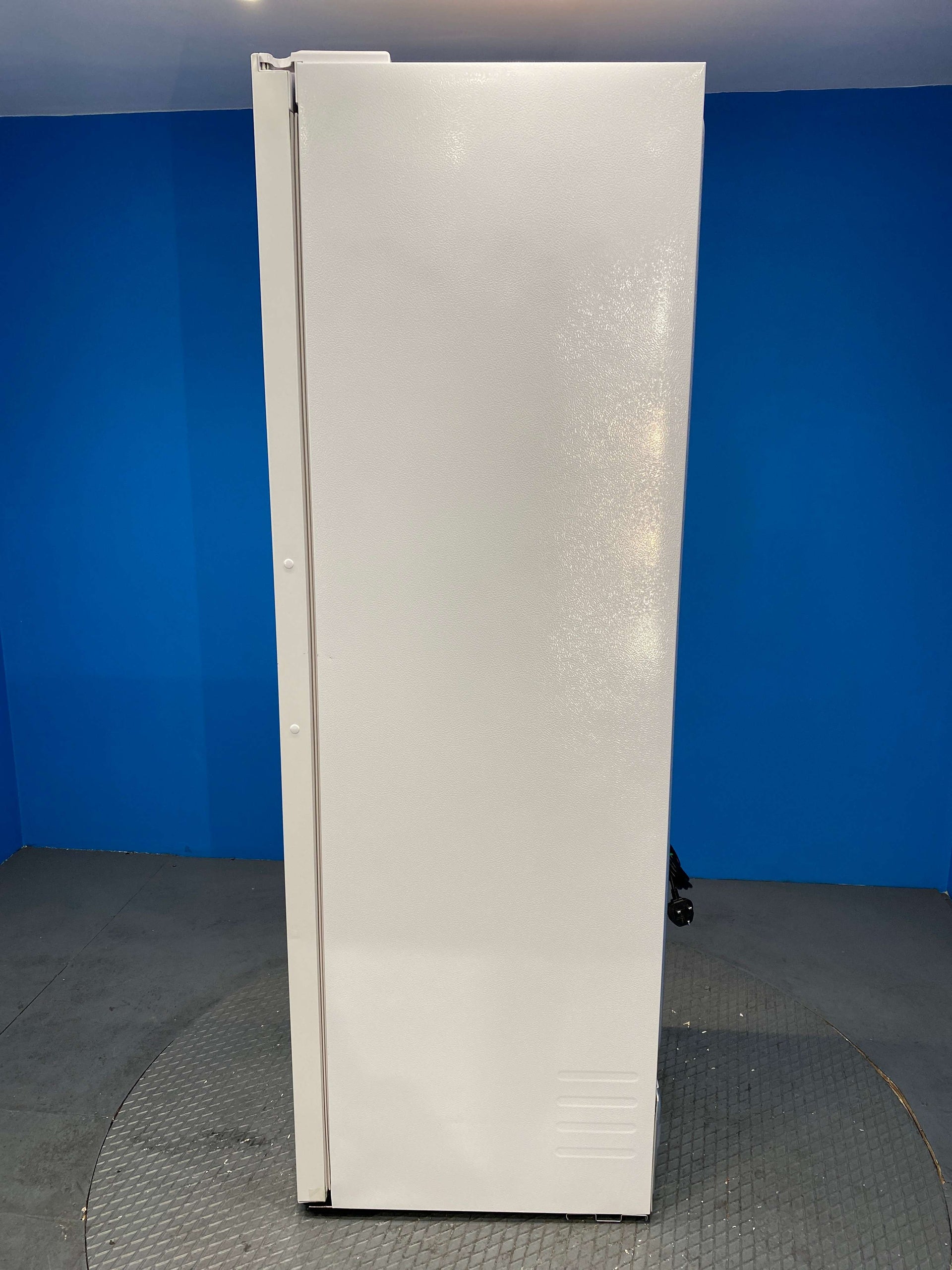 Haier H3F330WEH1 Instaswitch 330 Litre Upright Freezer - White