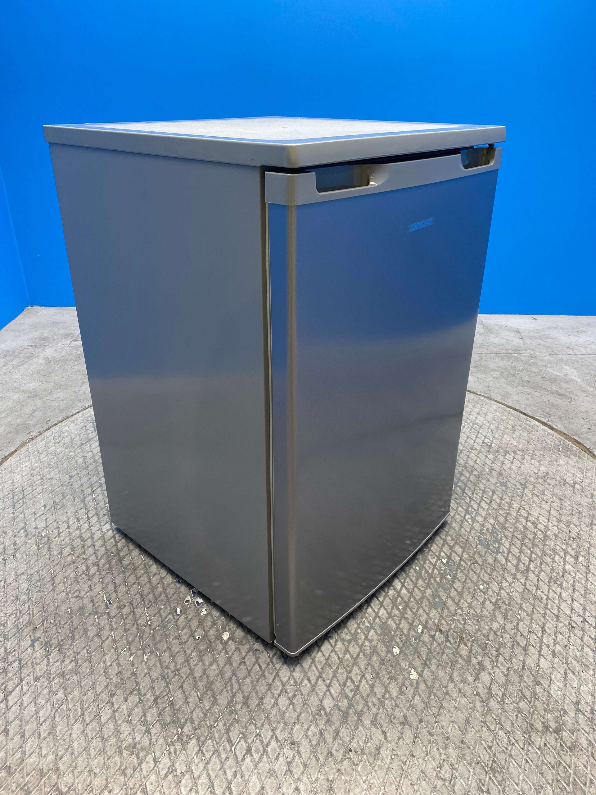 Statesman R155S 113 Litre Under Counter Fridge - Silver