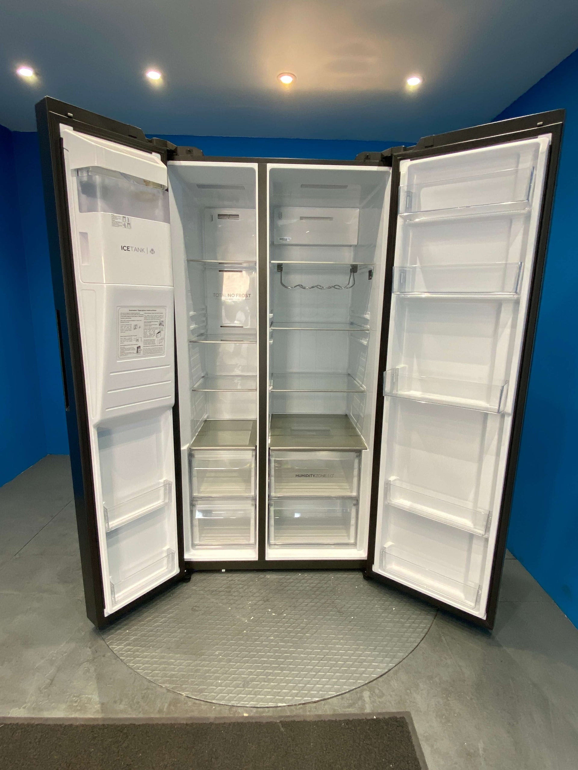 Haier HSW59F18EIPT Fridge Freezer American Style 60/40 Plumbed - Black