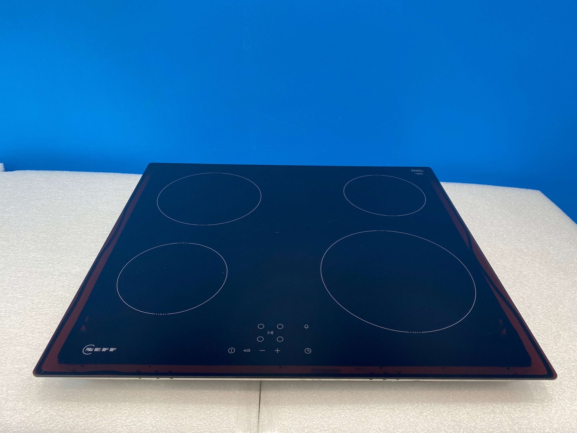 Neff T16NBE1L N50 60cm Electric Hob - Black